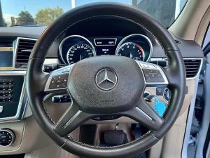Mercedes-Benz ML ML350 BlueTec - Image 17