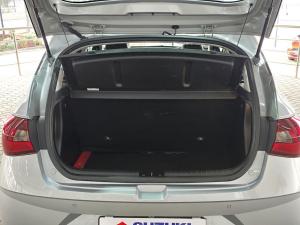 Hyundai i20 1.0T Fluid manual - Image 15
