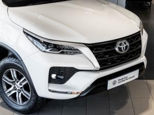 Toyota Fortuner 2.4GD-6 4x4 - Image 3