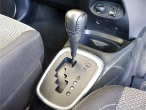 Toyota Yaris Hybrid - Image 9