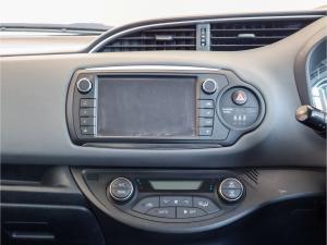 Toyota Yaris Hybrid - Image 10
