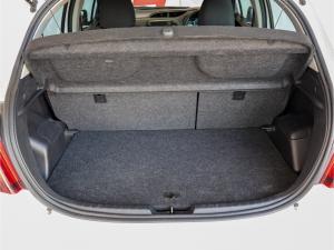 Toyota Yaris Hybrid - Image 13