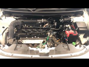 Toyota Starlet Cross 1.5 XS auto - Image 34