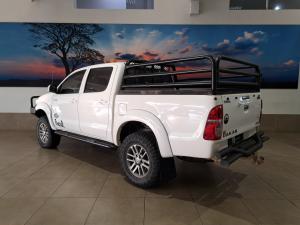 Toyota Hilux 3.0D-4D double cab Raider Dakar edition - Image 9