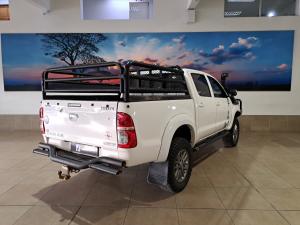 Toyota Hilux 3.0D-4D double cab Raider Dakar edition - Image 2