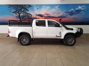 Toyota Hilux 3.0D-4D double cab Raider Dakar edition - Image 3