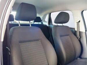 Volkswagen Polo Vivo hatch 1.4 Trendline - Image 11