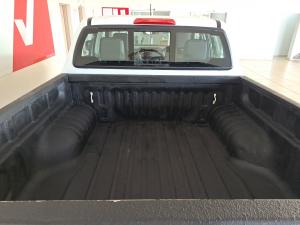 Isuzu D-Max 1.9TD double cab LS auto - Image 9