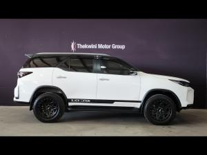 Toyota Fortuner 2.4GD-6 4x4 - Image 3