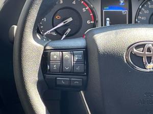 Toyota Hilux 2.8GD-6 double cab 4x4 Raider auto - Image 9