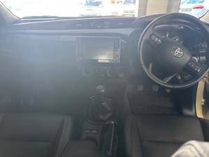 Toyota Hilux 2.8GD-6 Xtra cab 4x4 Legend manual - Image 6