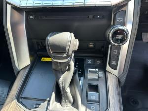 Toyota Land Cruiser 300 3.3D ZX - Image 10