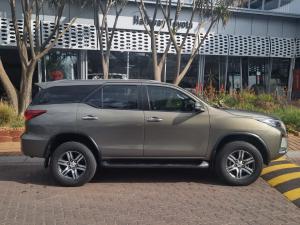 Toyota Fortuner 2.4GD-6 auto - Image 3