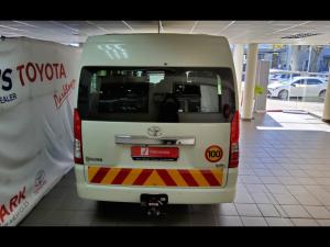 Toyota Quantum 2.8 SLWB bus 14-seater GL manual - Image 5
