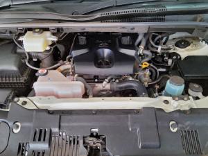 Toyota Quantum 2.8 SLWB bus 14-seater GL manual - Image 10