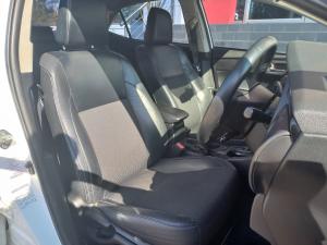 Toyota Corolla Quest 1.8 Prestige auto - Image 13
