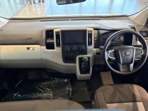 Toyota Quantum 2.8 SlwbP/V - Image 6