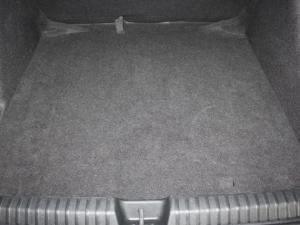Volkswagen Polo 1.6 Tiptronic - Image 8