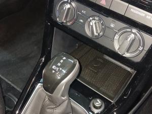 Volkswagen T-CROSS 1.0 TSI Life DSG - Image 11