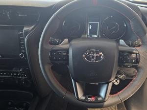 Toyota Fortuner 2.8GD-6 4X4 GR-S automatic - Image 8