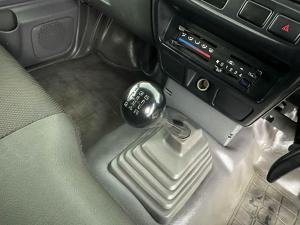 Nissan Hardbody NP300 2.5 TDi LWBS/C - Image 11