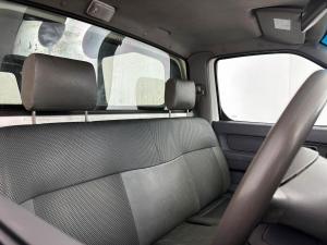 Nissan Hardbody NP300 2.5 TDi LWBS/C - Image 19