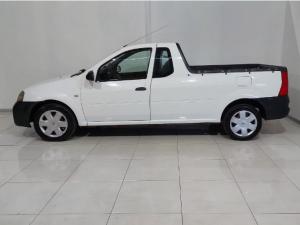 Nissan NP200 1.6i (aircon) - Image 2