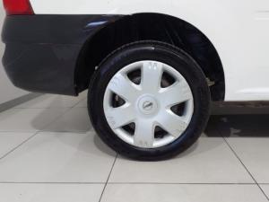 Nissan NP200 1.6i (aircon) - Image 6