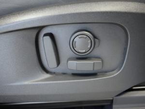 Land Rover Defender 110 D300 X-Dynamic HSE - Image 18