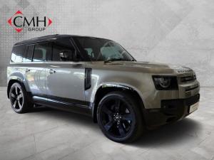 Land Rover Defender 110 D300 X-Dynamic HSE - Image 1