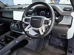 Land Rover Defender 110 D300 X-Dynamic HSE - Image 25