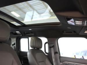 Land Rover Defender 110 D300 X-Dynamic HSE - Image 26