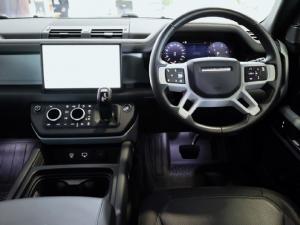 Land Rover Defender 110 D300 X-Dynamic HSE - Image 27