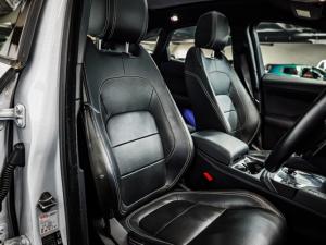Jaguar E-Pace D240 AWD HSE - Image 12