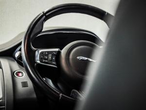 Jaguar E-Pace D240 AWD HSE - Image 17