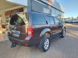 Nissan Pathfinder 3.0dCi V6 LE - Image 4
