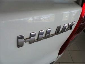 Toyota Hilux 2.4GD single cab S (aircon) - Image 9