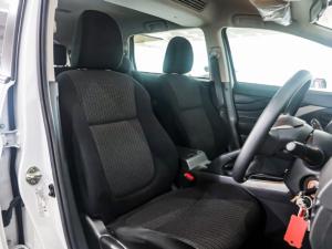 Mitsubishi Xpander 1.5 manual - Image 12