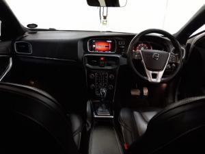Volvo V40 T3 R-Design auto - Image 11
