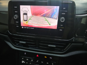 Volkswagen T-Roc 2.0TSI 4Motion R-Line - Image 7