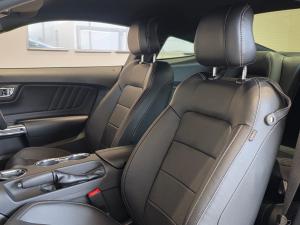 Ford Mustang 5.0 GT fastback auto - Image 6