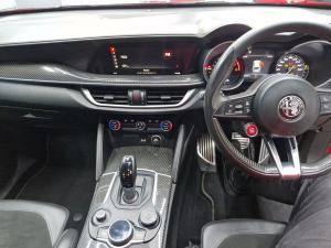 Alfa Romeo Stelvio Quadrifoglio Q4 - Image 11
