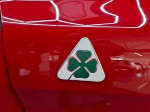 Alfa Romeo Stelvio Quadrifoglio Q4 - Image 12