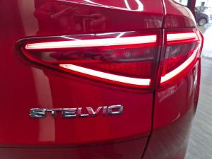 Alfa Romeo Stelvio Quadrifoglio Q4 - Image 17