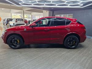Alfa Romeo Stelvio Quadrifoglio Q4 - Image 5