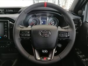 Toyota Hilux 2.8GD-6 double cab 4x4 GR-Sport - Image 17