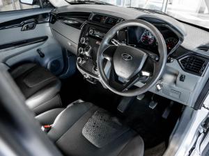 Mahindra KUV100 Nxt 1.2 G80 K2+ #DARE - Image 10