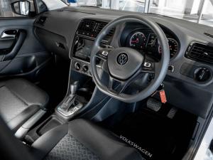 Volkswagen Polo Vivo hatch 1.6 Life - Image 10