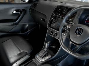 Volkswagen Polo Vivo hatch 1.6 Life - Image 11