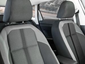 Volkswagen Polo hatch 1.0TSI Highline auto - Image 16